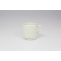 Biała filiżanka wysoka sztaplowana 0,28 l z serii BANQUET marki RAK Porcelain. Klasyczne naczynie o minimalistycznym designie, widoczne z profilu na jasnym tle.