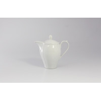 Biały porcelanowy imbryk Maria marki Lubiana o pojemności 400 ml. Eleganckie naczynie z subtelnym żłobkowaniem, widoczne z profilu na jasnym tle.