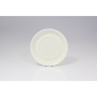 Kremowy spodek 19 cm z serii Fine Dine marki RAK Porcelain. Klasyczna, okrągła porcelana o gładkiej powierzchni i minimalistycznym designie, widok z góry.