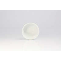 Biała porcelanowa czarka Maria marki Lubiana o średnicy 11,5 cm. Widok z góry na wnętrze naczynia o klasycznym, minimalistycznym designie na jasnym tle.