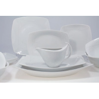 Zestaw kawowy dla 12 osób G727 Akcent marki Chodzież. Biała porcelana o nowoczesnym, kwadratowym kształcie z subtelnym, roślinnym motywem, obejmująca talerze i