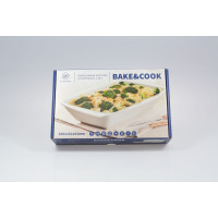 Białe porcelanowe naczynie do zapiekania Lubiana Bake&Cook 260 Rumba o wymiarach 260x162x61mm w opakowaniu z nadrukiem apetycznej zapiekanki z brokułami.