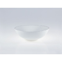Biała salaterka Ćmielów 26 cm z serii 3607 Sofia, wykonana z delikatnej porcelany z subtelnym platynowym wykończeniem krawędzi i eleganckim, falistym brzegiem.