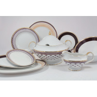 Serwis obiadowy Ćmielów ASTRA G364 dla 6 osób. Zestaw z białej porcelany ze złotym rantem, geometrycznym wzorem i bordowymi akcentami, w tym waza i sosjerka.