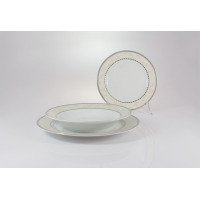 Zestaw obiadowy Ćmielów B601 Astra Marzenie platynowe: dwa płaskie talerze i głęboka miska z subtelnym roślinnym wzorem i platynową linią na białej porcelanie.
