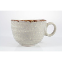 Filiżanka 350 ml Jersey grey marki Fine Dine o zaokrąglonym kształcie. Ceramiczne naczynie w kolorze szarym z delikatnymi jasnymi kropkami i brązowym rantem.