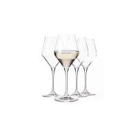 Zestaw czterech eleganckich kieliszków do wina białego RAY od Krosno Glass o pojemności 320 ml. Jeden z nich jest wypełniony winem, prezentując nowoczesny