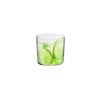 Szklanka z optykiem Mixology 350 ml marki Krosno Glass S.A. z pionowymi żłobieniami, wypełniona zielonym napojem z plasterkami limonki i lodem, widok z przodu.