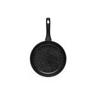 Patelnia głęboka 28 cm Gerlach GRANITEX z nieprzywierającą powłoką o nakrapianej, granitowej teksturze w kolorze czarnym, widoczna z góry z czarnym uchwytem.