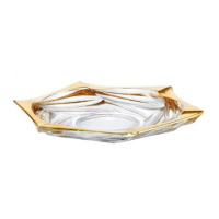 Talerz kryształowy Bohemia FLAMENCO GOLD SOFT o średnicy 33 cm. Szklane naczynie o geometrycznym kształcie z eleganckim, złotym wykończeniem krawędzi.