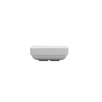 Biała, porcelanowa miska kwadratowa Rita marki Lubiana o średnicy 11,5 cm. Widok z profilu prezentuje minimalistyczny design salaterki o gładkiej powierzchni.