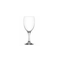 Kieliszek do wina z serii EMPIRE marki LAV o pojemności 590 ml. Przezroczyste szkło o klasycznym, eleganckim kształcie z długą nóżką, widok na wprost na białym