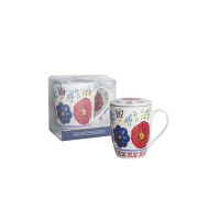 Kubek z zaparzaczem CR3-108 marki Kaczyński Sp.J. z motywem kwiatów i motyli, obok przezroczyste opakowanie z napisem MUG WITH FILTER AND LID SET.