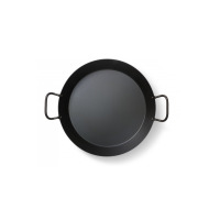 Patelnia Wok Skottsberg ze stali węglowej o średnicy 38 cm. Widok z góry na czarną, okrągłą powierzchnię z dwoma bocznymi uchwytami przymocowanymi nitami.