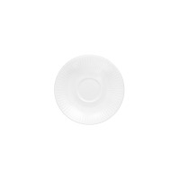 Biały porcelanowy spodek Dalia C001 marki Chodzież o średnicy 15,7 cm. Naczynie z delikatnym, żebrowanym wzorem na obrzeżach, widok z góry na płaskim tle.