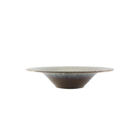Talerz głęboki do pasty Lubiana STONEWARE S009T Meteor w kolorze Daisy. Naczynie z kamionki o szerokim rancie, widok z profilu na brązowo-kremową teksturę.