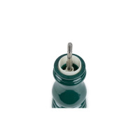 Zbliżenie na górną część młynka do soli Peugeot Parisrama 18 cm w kolorze Forest Green. Widoczny metalowy trzpień mechanizmu osadzony w białym wkładzie.
