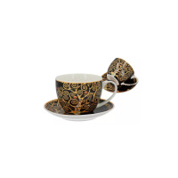 Filiżanka 240 ml ze spodkiem Carmani z motywem Drzewa życia Gustava Klimta. Zestaw z czarnej porcelany ze złotymi spiralami, widok z przodu i w ujęciu z boku.