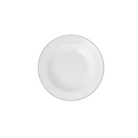 Talerz głęboki z serwisu obiadowego Yvonne Bella marki Chodzież. Biała porcelana z delikatnym, ażurowym wzorem na szerokim rancie i subtelnym wykończeniem.