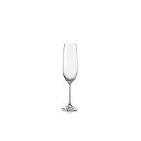 Elegancki kieliszek do szampana Viola marki Bohemia o pojemności 190 ml. Smukła, przezroczysta czasza na wysokiej nóżce, widok z przodu na białym tle.