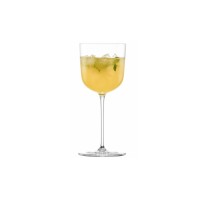 Kieliszek Nick & Nora marki Schott Zwiesel o pojemności 172 ml z serii Rooftop, wypełniony koktajlem z lodem i listkami mięty, widoczny na białym tle.