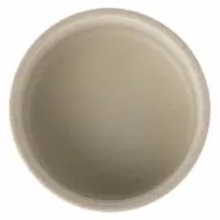 Ramekin Zen marki Verlo o średnicy 8 cm i pojemności 140 ml. Okrągła salaterka w jasnym, piaskowym odcieniu z widoczną, surową teksturą ceramiki, widok z góry.