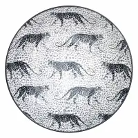 Talerz głęboki Verlo Wild o średnicy 23 cm z czarno-białym wzorem w cętki lamparta. Naczynie o pojemności 1000 ml ozdobione powtarzającym się motywem dzikich