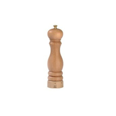 Klasyczny młynek do pieprzu Peugeot Paris o wysokości 22 cm w naturalnym kolorze jasnego drewna. Elegancki, toczony kształt z widocznym logo marki na podstawie.
