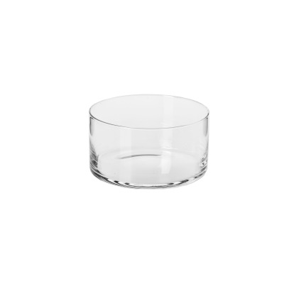 Przezroczysta salaterka Glamour marki Krosno Glass o średnicy 19 cm. Szklane naczynie o minimalistycznym, cylindrycznym kształcie na białym tle.