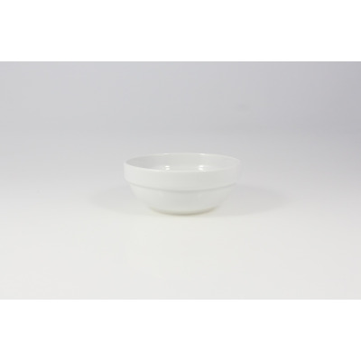 Biała salaterka Lubiana Rita o średnicy 15 cm. Klasyczna, porcelanowa miska o minimalistycznym designie, ukazana w ujęciu na wprost na jasnym tle.