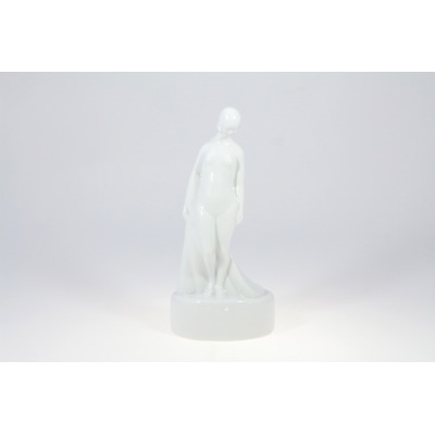 Figurka porcelanowa KOBIETA UPADŁA 0001