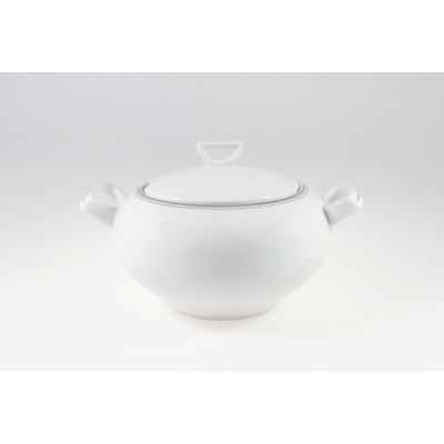 Biała porcelanowa waza Chodzież G238 Yvonne o pojemności 3,00 l z pokrywką i dwoma uchwytami, prezentowana na wprost na jasnym tle.