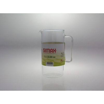 Przezroczysty dzbanek żaroodporny Simax Cylinder o pojemności 1 l z wygodnym uchwytem. Na szkle widoczna etykieta z logo marki, napisem 1l / 33.80 oz i kodem
