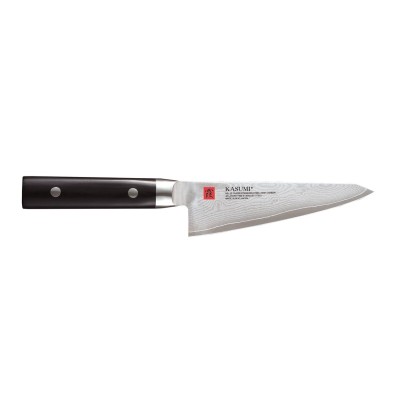 Nóż do trybowania Kasumi 14 cm z ostrzem z 32 warstw stali damasceńskiej i czarną rękojeścią. Widoczny napis na głowni: Kasumi VG-10 Super Stainless Steel.
