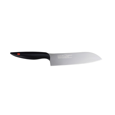 Nóż Santoku Kasumi Titanium o długości 18 cm z grafitową powłoką tytanową i czarną rękojeścią. Widok z profilu na ostrze ze stali molibdenowo-wanadowej.