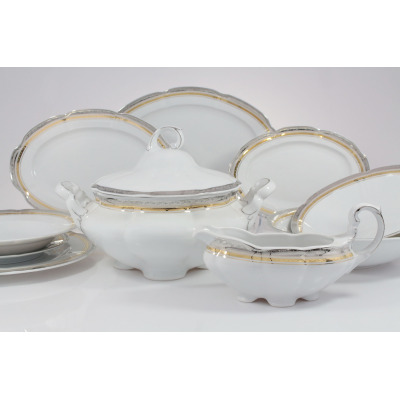 Elegancki serwis obiadowy Ćmielów E551 Bolero Princess dla 6 osób. Biała porcelana z subtelnym złotym i srebrnym zdobieniem na krawędziach, waza oraz sosjerka.