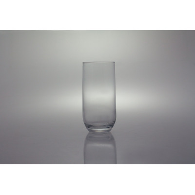 Wysoka szklanka LAV o pojemności 400 ml z serii 0025-W400. Przezroczyste naczynie o prostym, minimalistycznym kształcie z zaokrąglonym dnem, widoczne na wprost.