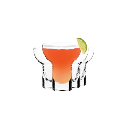 Szklanki do drinków Shake N°1 MANHATAN od Krosno Glass S.A. w zestawie. Przezroczyste szkło o nowoczesnym kształcie wypełnione różowym koktajlem z cząstką