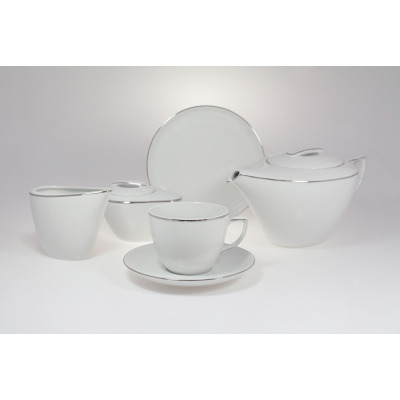 Porcelanowy garnitur do kawy Chodzież B325 CITY Platynowa. Zestaw dla 12 osób z białej porcelany z subtelną platynową linią, obejmujący filiżankę, dzbanek i