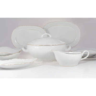 Biały serwis obiadowy Ćmielów 3604 ROCOCO dla 6 osób. Komplet 25 części z porcelany zdobionej złotą linią i tłoczonym wzorem, obejmujący wazę, sosjerkę i