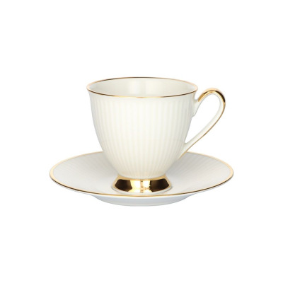 Filiżanka ze spodkiem 250 ml Dalia Ivory GZ01 marki Chodzież. Eleganckie naczynie w kolorze kości słoniowej z delikatnym żłobkowaniem i złotym wykończeniem