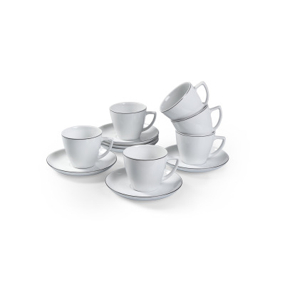Zestaw filiżanek dla 6 osób Modern Czarna Linia marki Waza. Białe porcelanowe naczynia z delikatnym czarnym obrzeżem, ustawione w kompozycji z filiżanek i