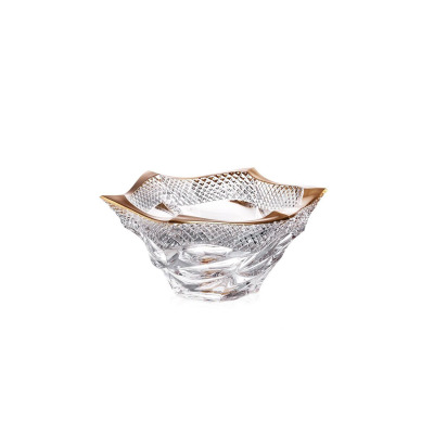 Misa kryształowa Bohemia Flamenco Pyramid Gold o średnicy 29,5 cm. Elegancka owocarka z przejrzystego szkła z geometrycznym szlifem i dekoracyjnym złotym