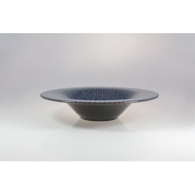 Talerz głęboki do pasty Lubiana STONEWARE S006T COSMOS o średnicy 30,5 cm. Ceramiczne naczynie w kolorze głębokiego granatu z dekoracyjnym, żłobionym rantem.