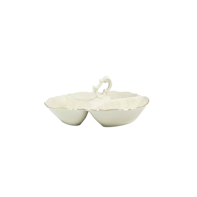 Trójdzielny kabaret Bernadotte Ivory Gold marki Thun w kolorze kości słoniowej. Elegancka salaterka z porcelany ze złotym rantem i dekoracyjnym uchwytem.