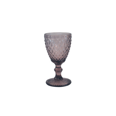 Fioletowy kieliszek Amefa Diamond o pojemności 200 ml z ozdobnym, diamentowym tłoczeniem na czaszy oraz elegancką, żłobioną stopką, ukazany na białym tle.