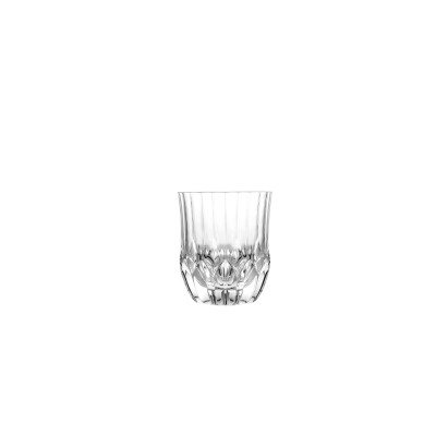 Przezroczysta szklanka do whisky Adagio marki RCR o pojemności 350 ml. Kryształowe szkło z eleganckimi, pionowymi żłobieniami i dekoracyjnym, fasetowanym dnem.